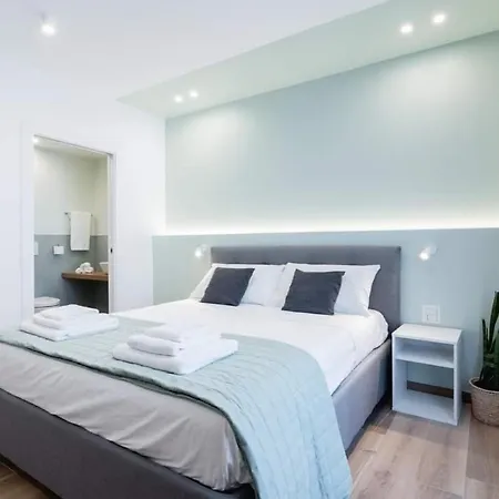 Bed & Breakfast Atlantis 3*